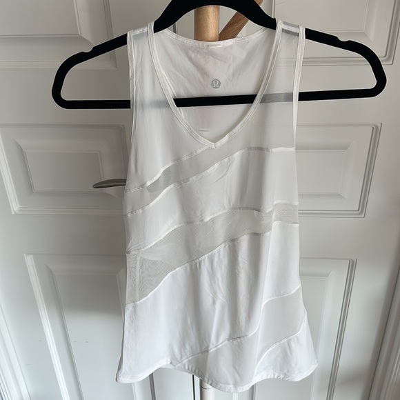 Lululemon shirt bundle - Picture 5 of 8